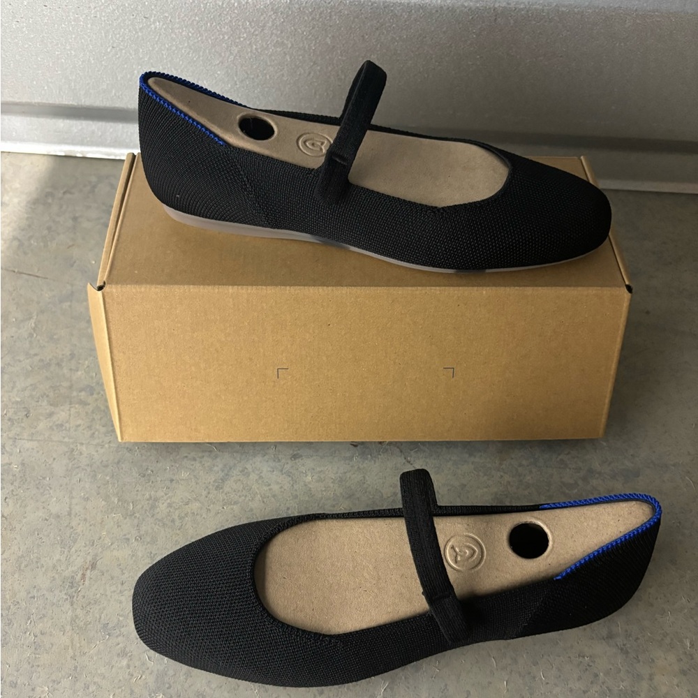Rothys The Square Mary Jane Size 7 brand new with box